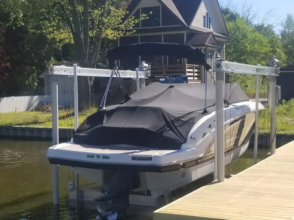 Boat Lifts McHenry IL